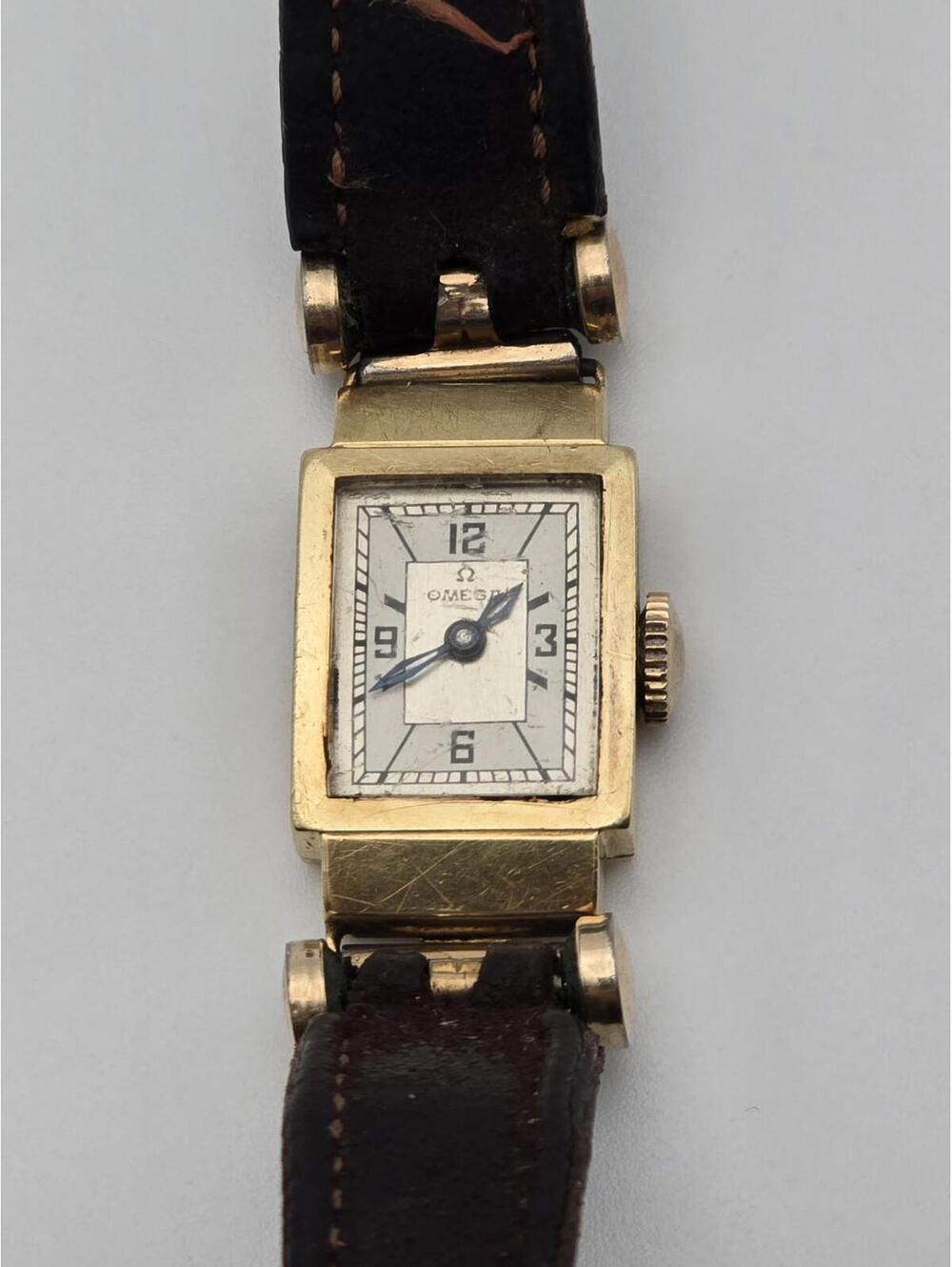 Vintage Omega 18K Gold Art Deco Ladies Watch